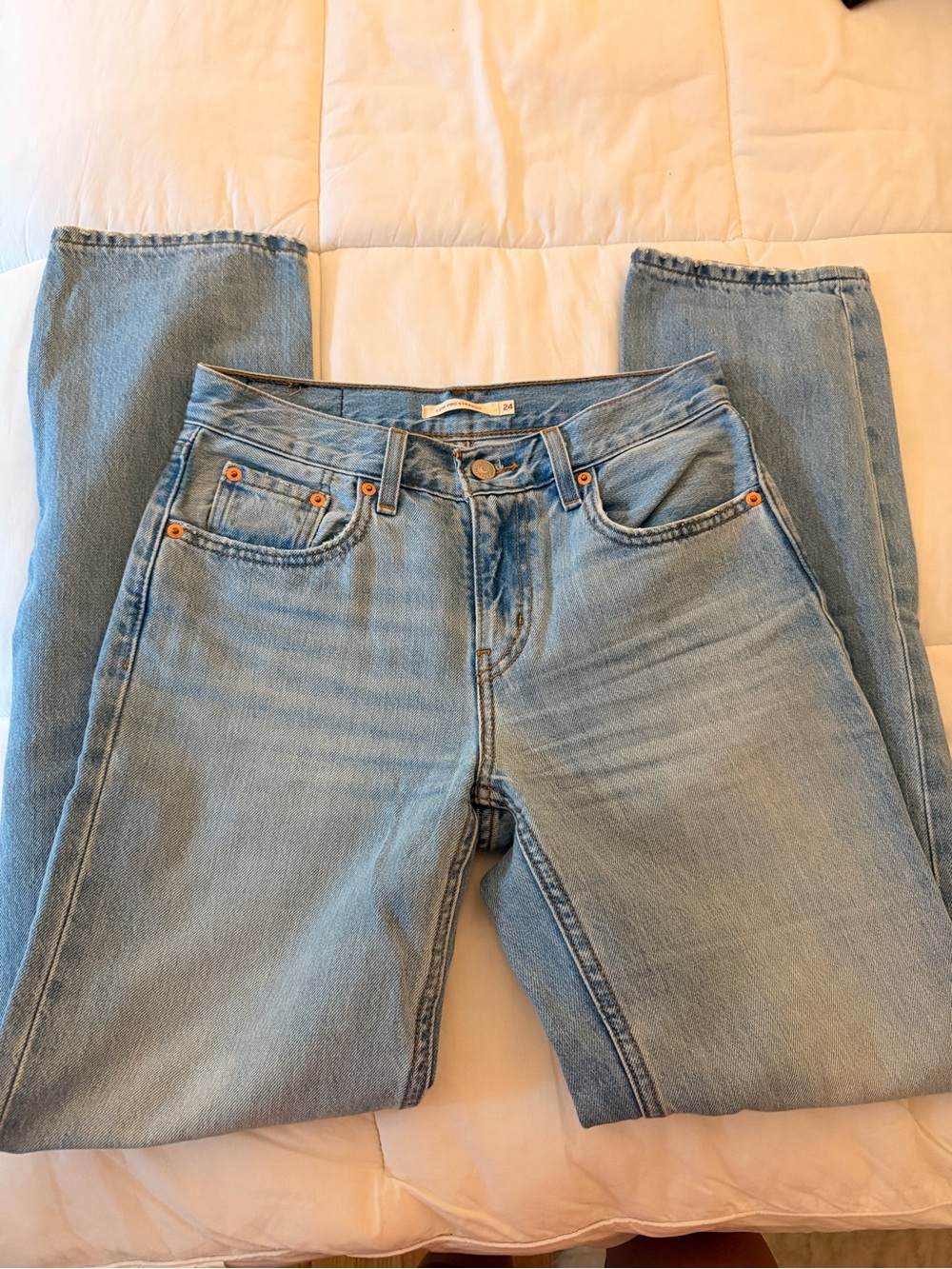 Levis Women's Low Pro Straight-Leg Jeans